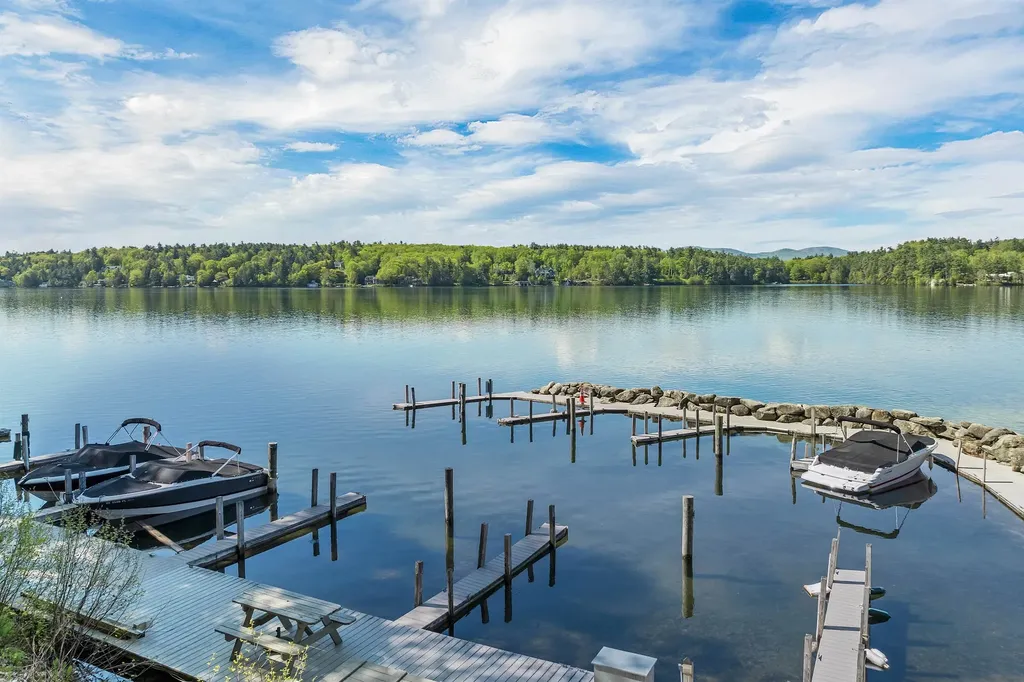 37 Port Wedeln Road Wolfeboro NH 03894