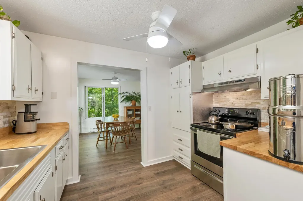 37 Port Wedeln Road Wolfeboro NH 03894