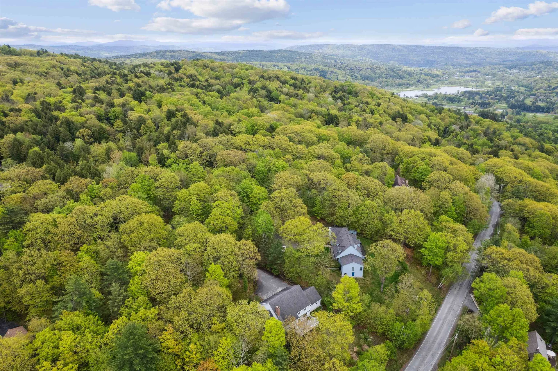 126 Primrose Lane Hartford VT 05059