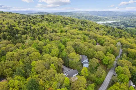 126 Primrose Lane Hartford VT 05047