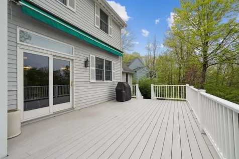 126 Primrose Lane Hartford VT 05047