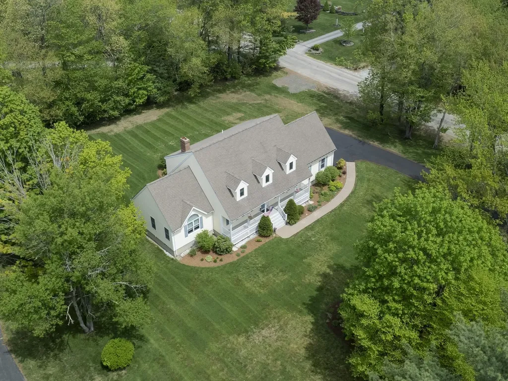 155 Middle Road Brentwood NH 03833