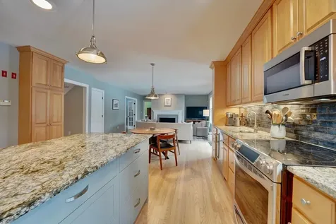 155 Middle Road Brentwood NH 03833