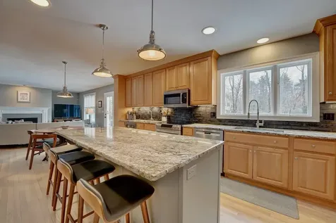 155 Middle Road Brentwood NH 03833
