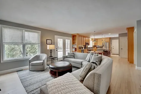 155 Middle Road Brentwood NH 03833