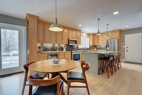 155 Middle Road Brentwood NH 03833