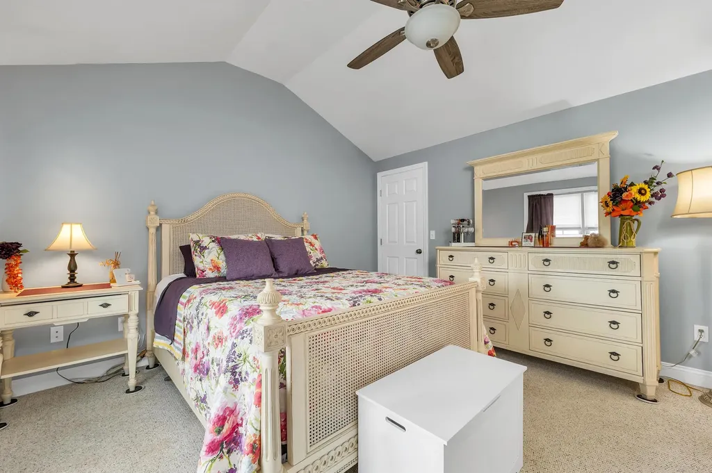9 O'malley Drive Milton NH 03851