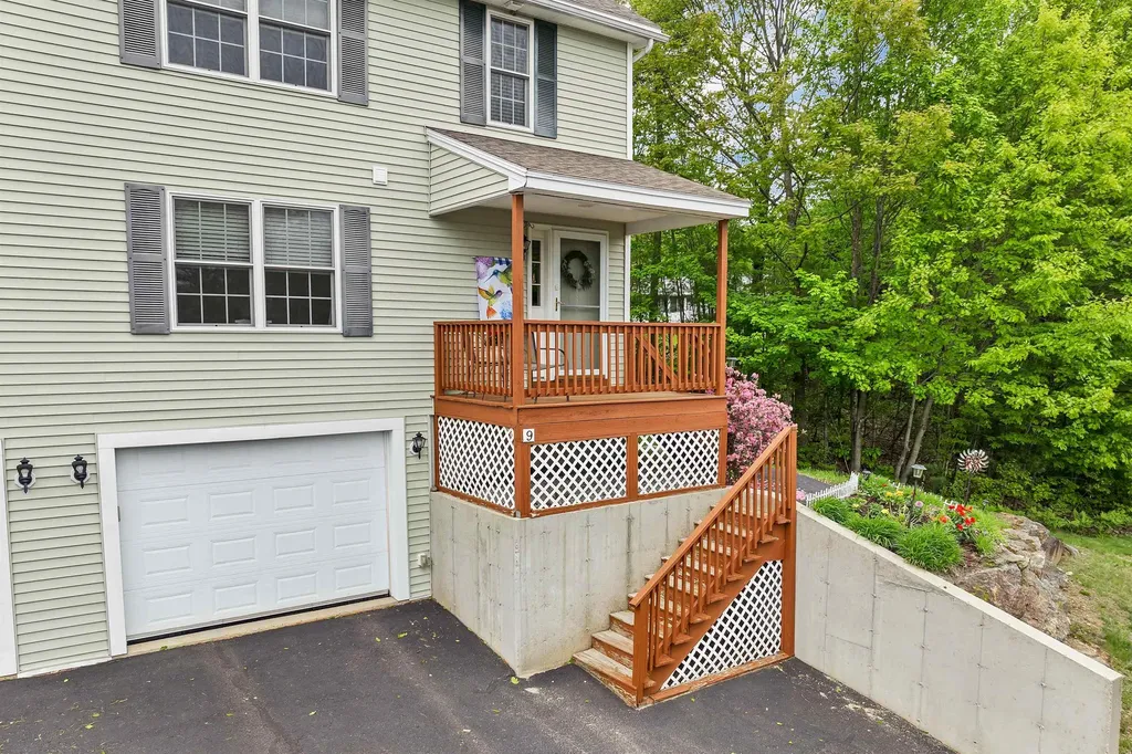 9 O'malley Drive Milton NH 03851