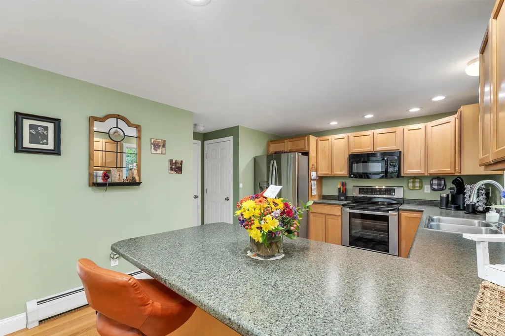 9 O'malley Drive Milton NH 03851
