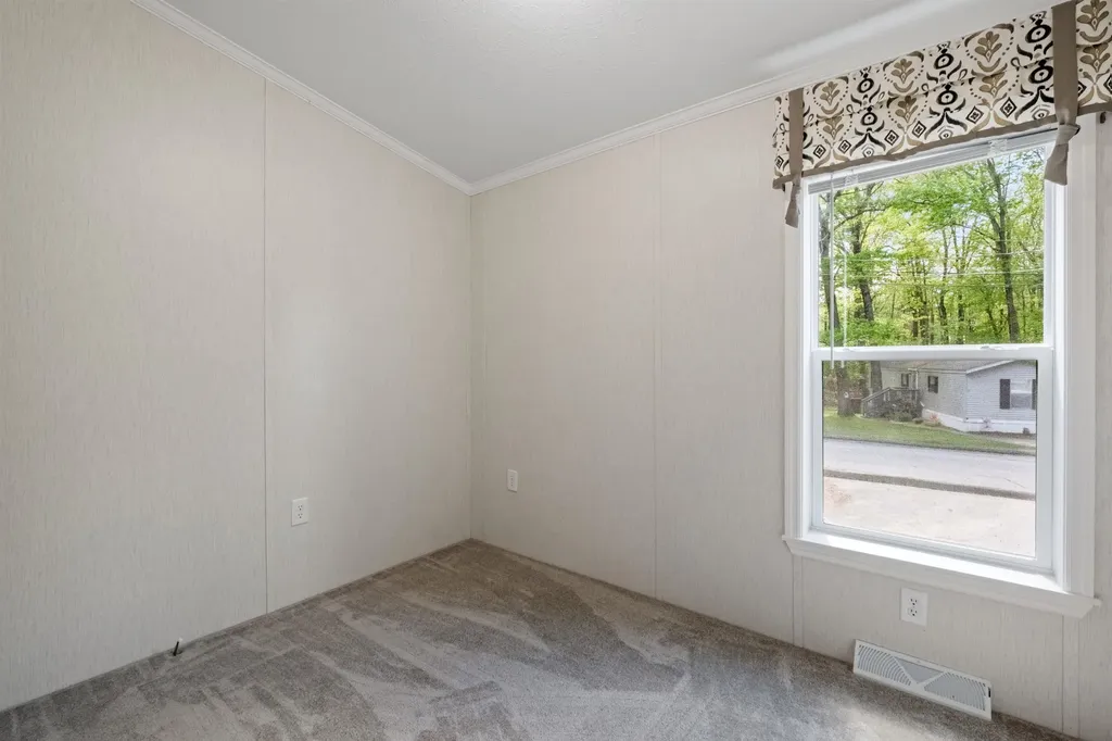 10 Fullam Circle Allenstown NH 03275