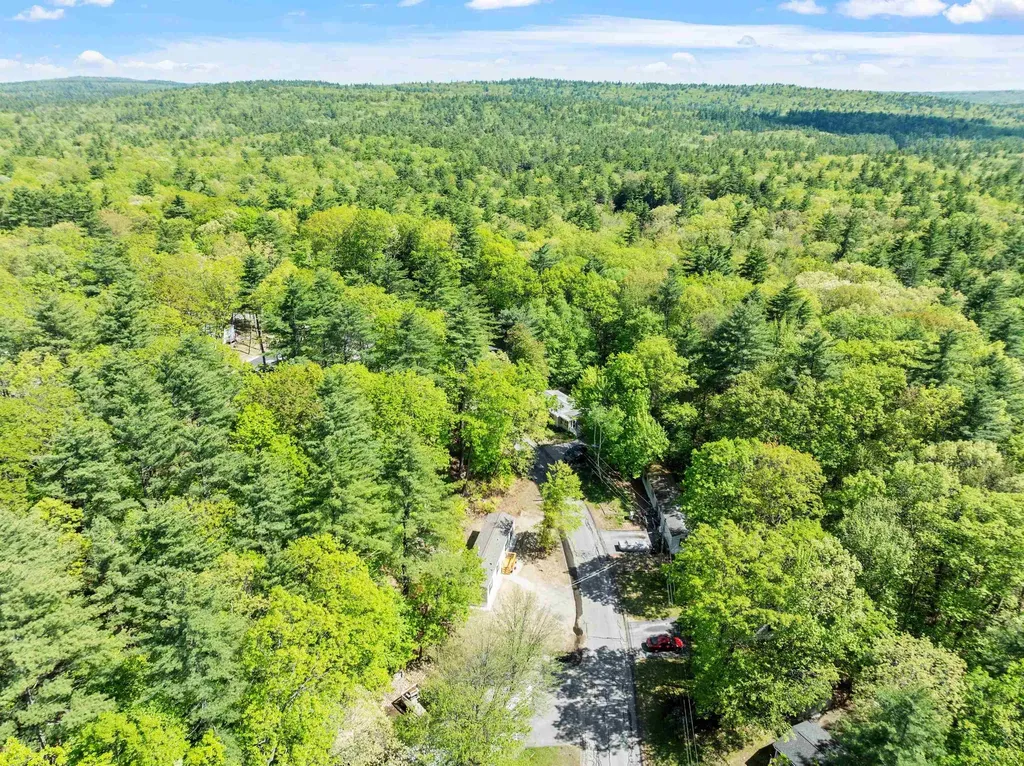 10 Fullam Circle Allenstown NH 03275