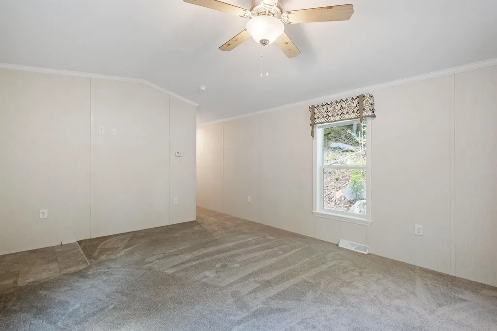 10 Fullam Circle Allenstown NH 03275