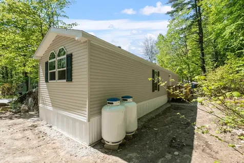 10 Fullam Circle Allenstown NH 03275