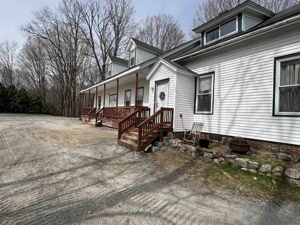53 Crescent Street Henniker NH 03242