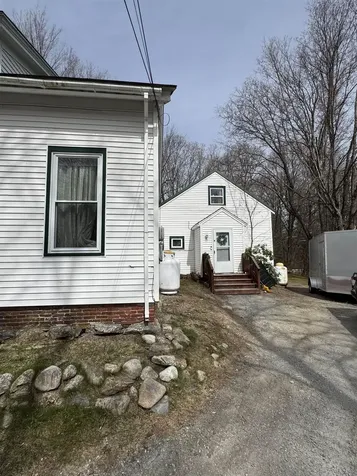 53 Crescent Street Henniker NH 03242