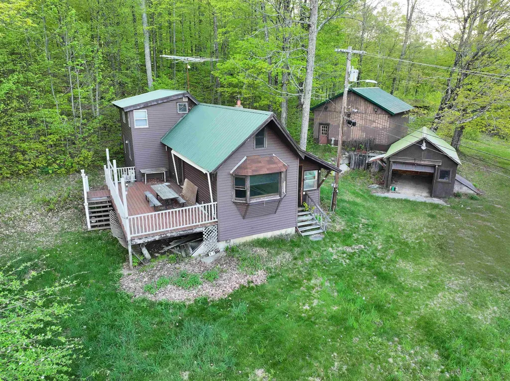 841 Farrar Road Chester VT 05143