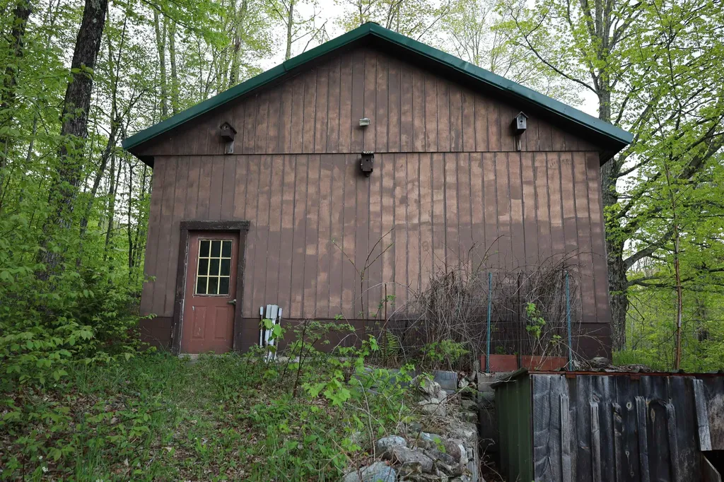 841 Farrar Road Chester VT 05143