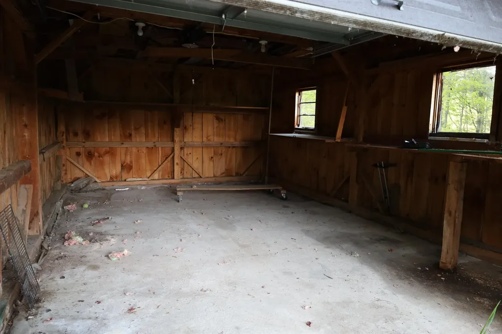 841 Farrar Road Chester VT 05143