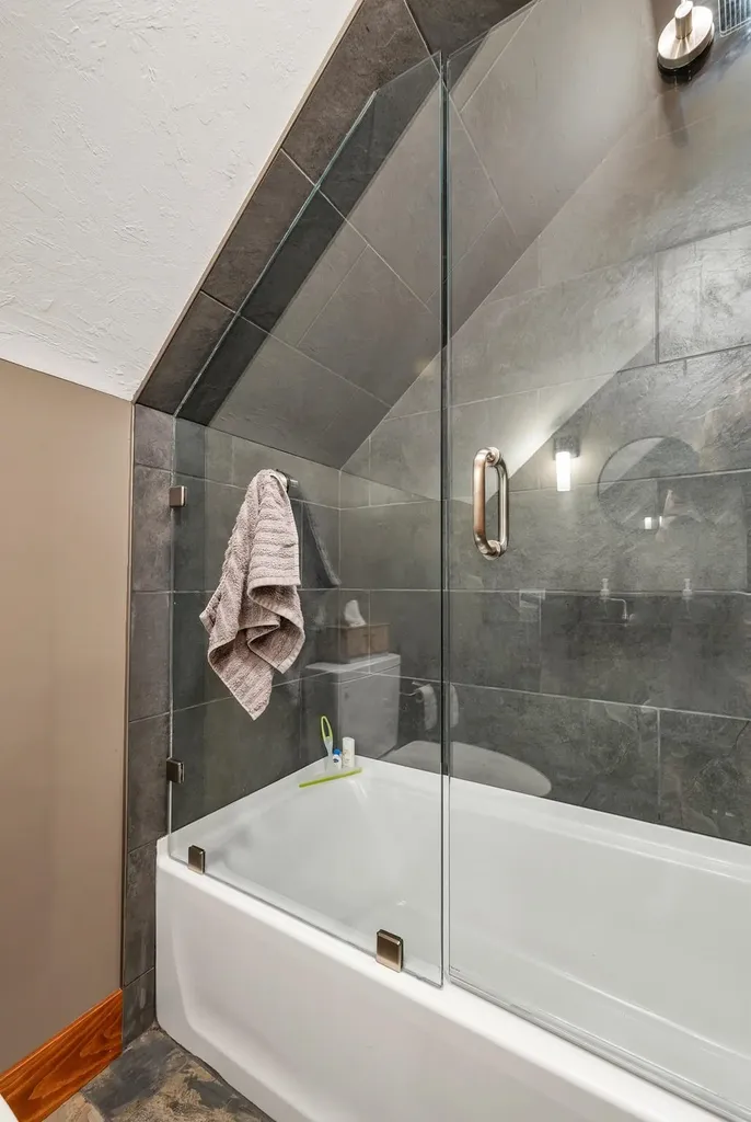 26 Lovejoy Lane Meredith NH 03253