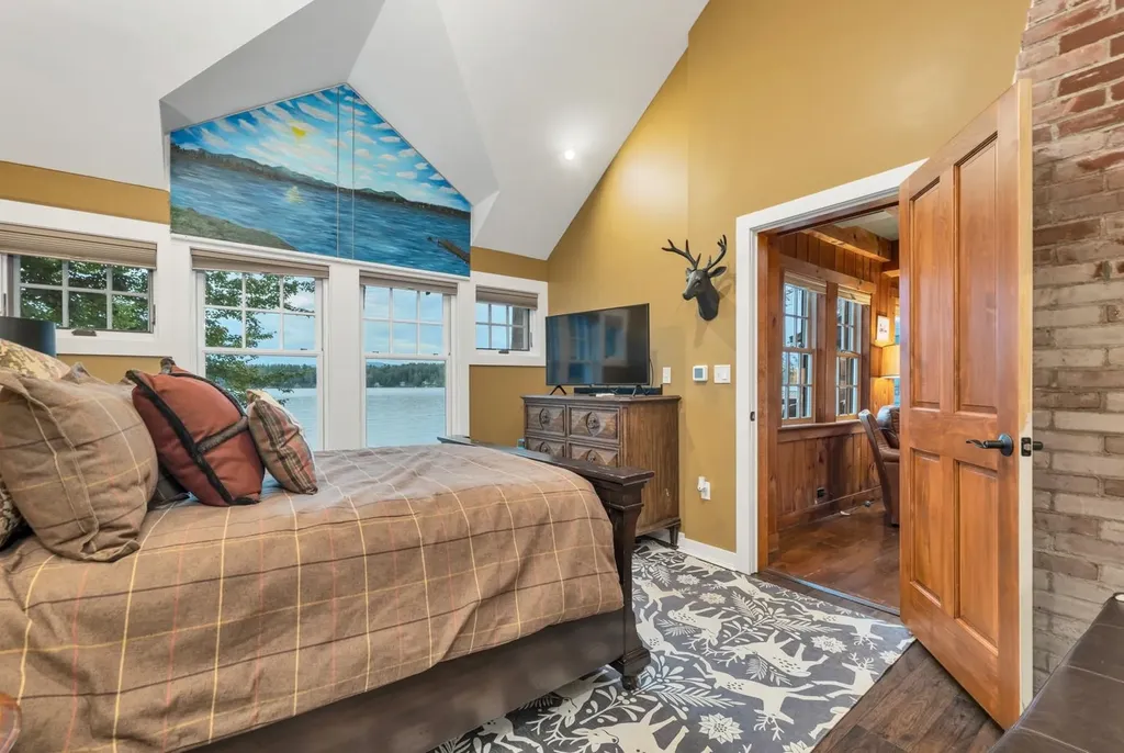 26 Lovejoy Lane Meredith NH 03253