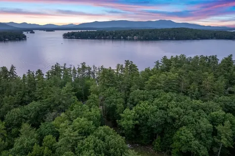 26 Lovejoy Lane Meredith NH 03253