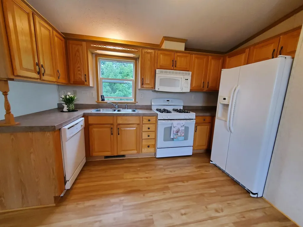 7 Lunar Drive Canaan NH 03741