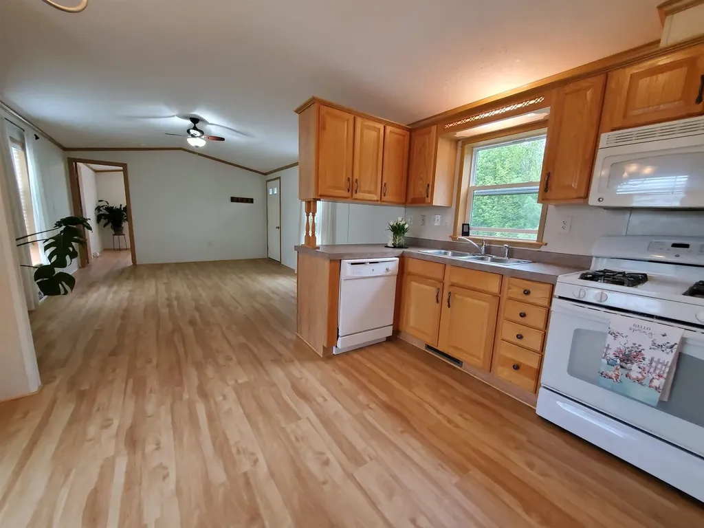 7 Lunar Drive Canaan NH 03741