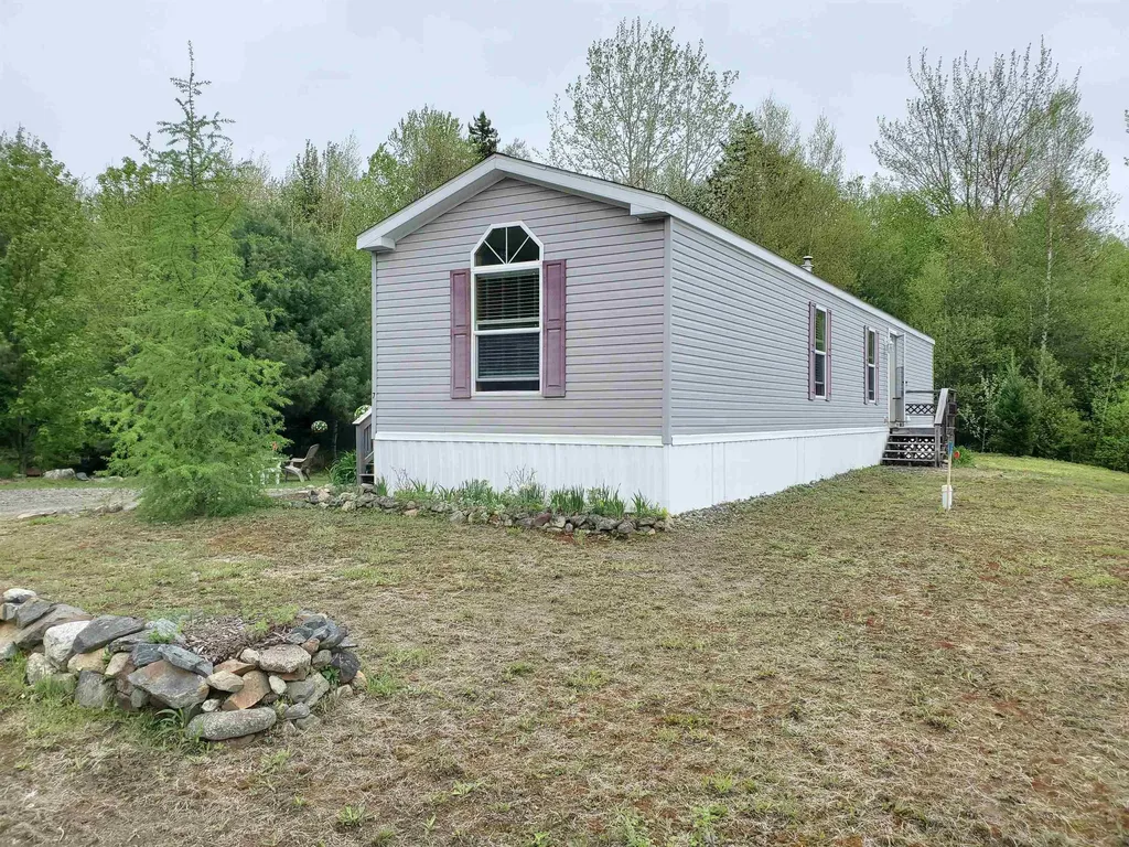 7 Lunar Drive Canaan NH 03741