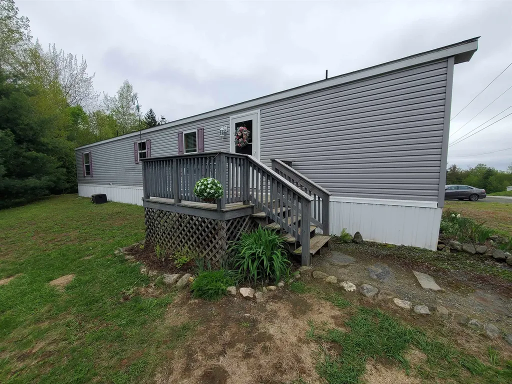 7 Lunar Drive Canaan NH 03741