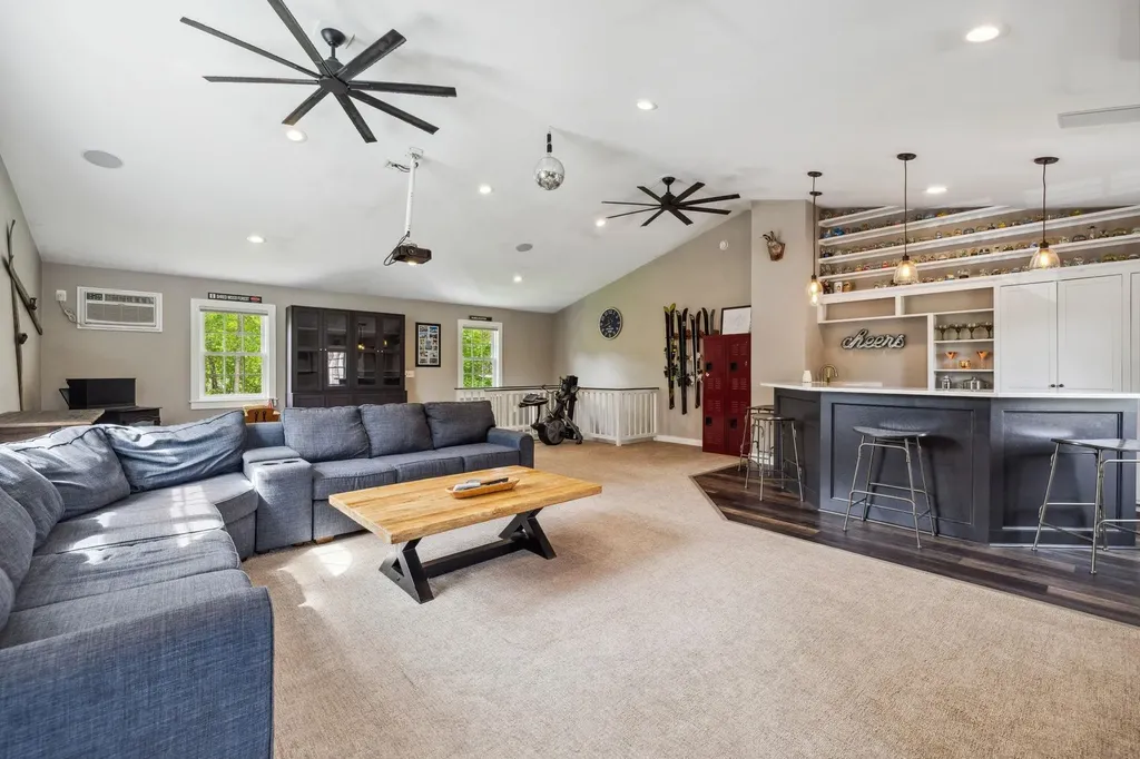 86 Hurricane Road Keene NH 03431