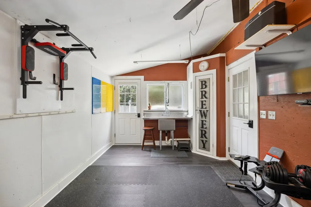 86 Hurricane Road Keene NH 03431