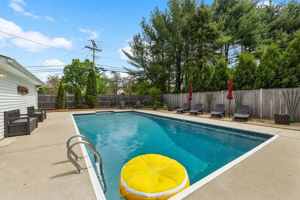 86 Hurricane Road Keene NH 03431