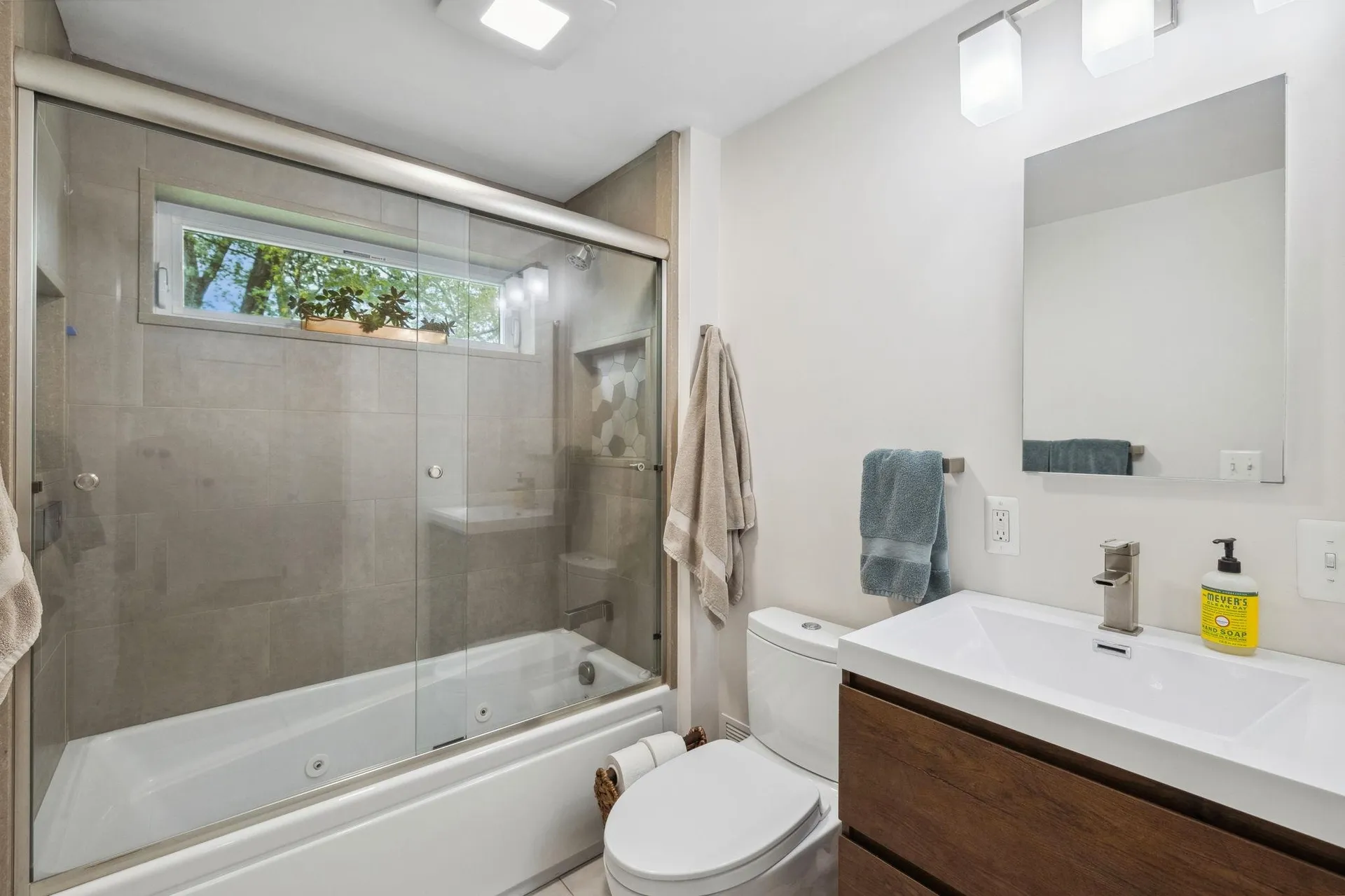 86 Hurricane Road Keene NH 03431