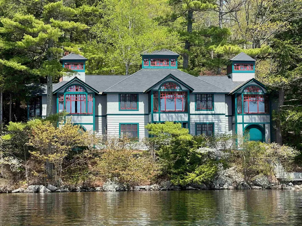 155 Pilothouse Road New London NH 03257