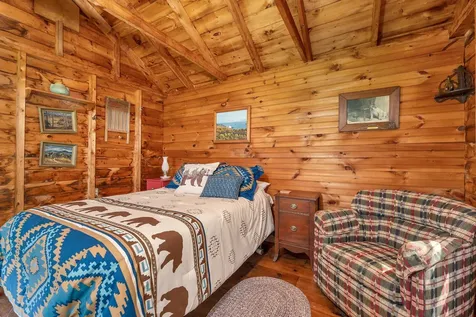 313 Stoneham Road Wolfeboro NH 03894