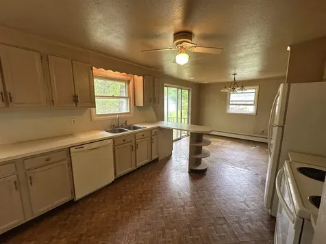 707 Oxbow Road Hinsdale NH 03451
