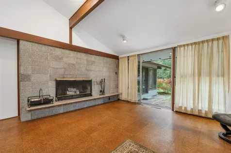 25 Wendover Way Bedford NH 03110