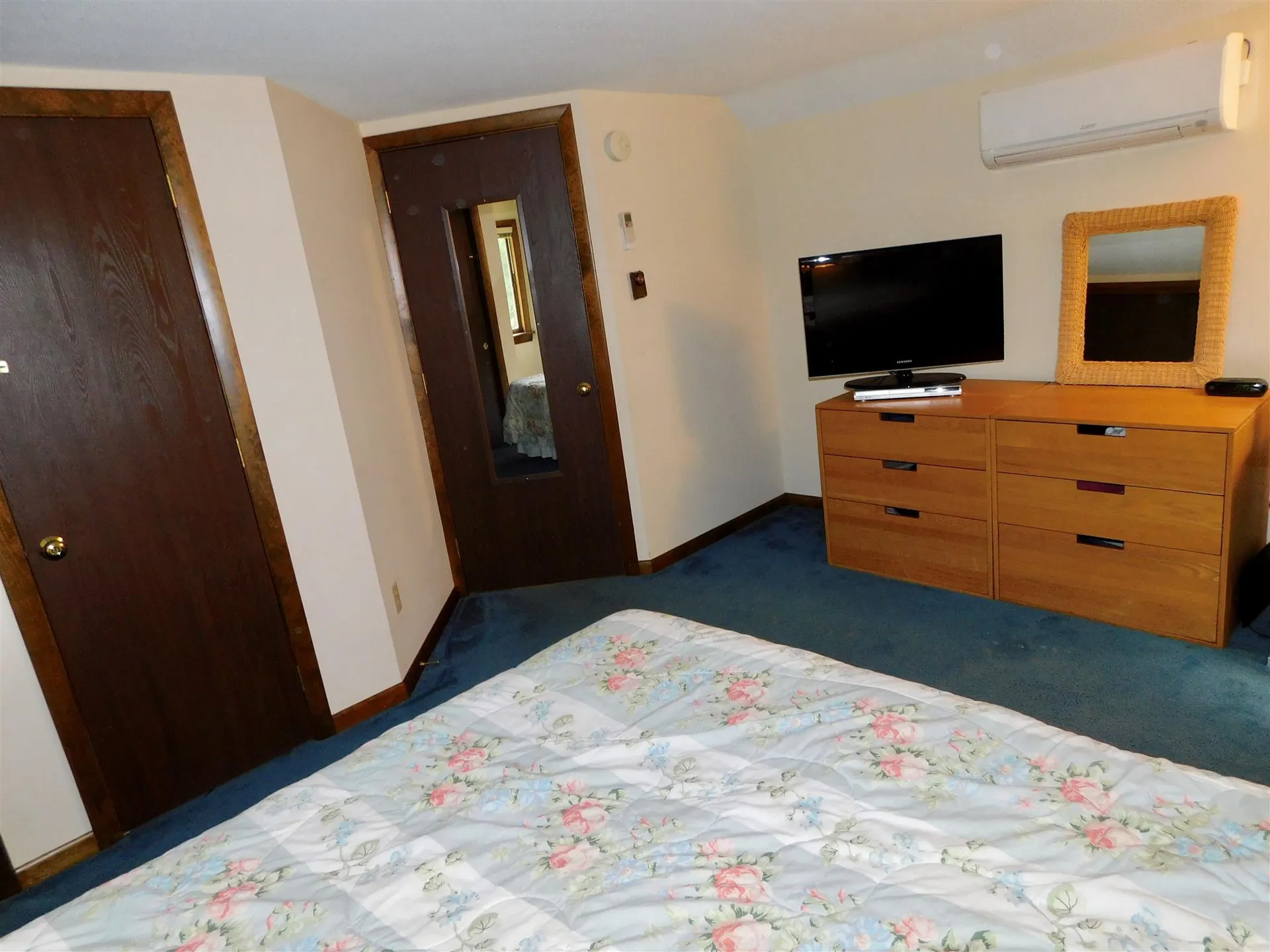 43 Old Beach Circle Grantham NH 03753