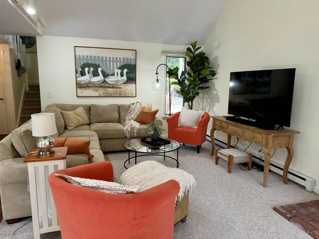 27 Bay Tree Lane Grantham NH 03753