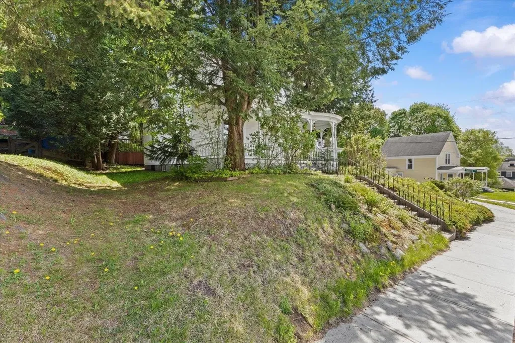 25 Nelson Street Barre City VT 05641