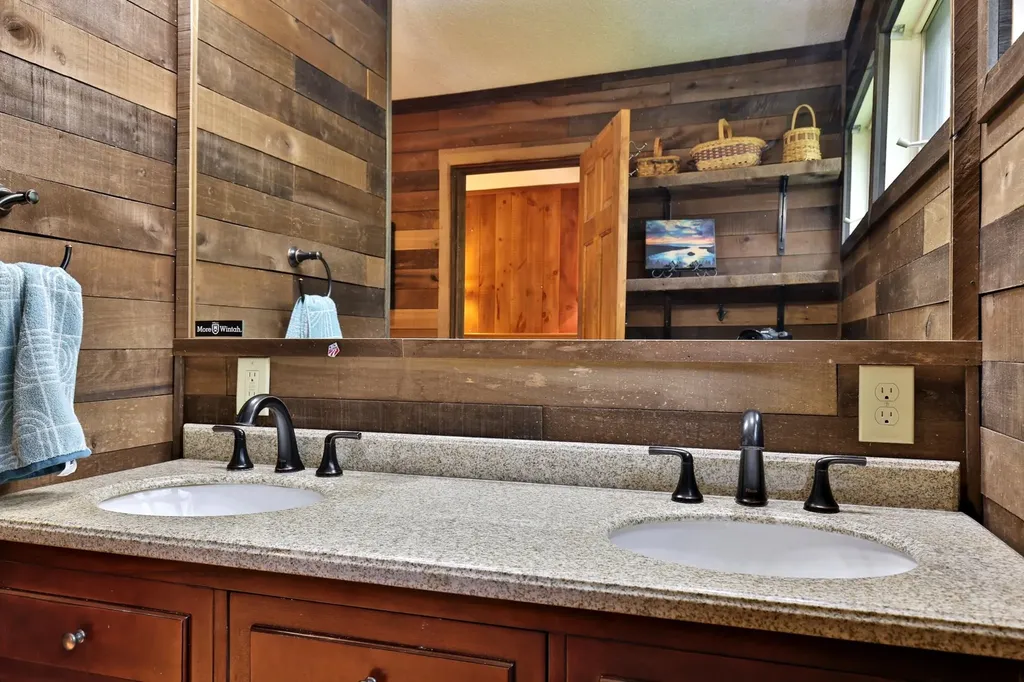 55 Fox Hollow Village Mendon VT 05701