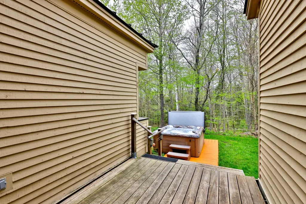 55 Fox Hollow Village Mendon VT 05701