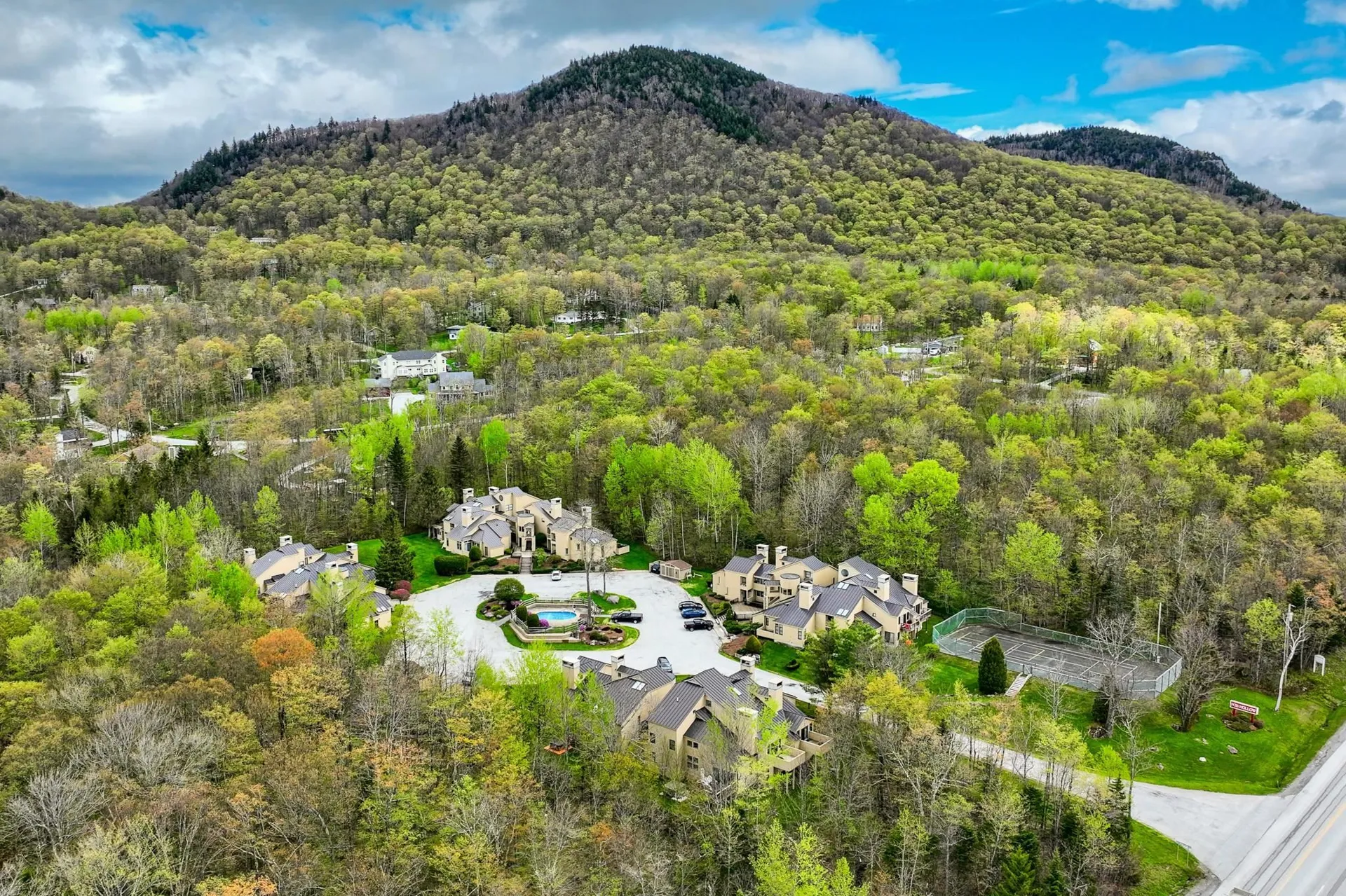 55 Fox Hollow Village Mendon VT 05701