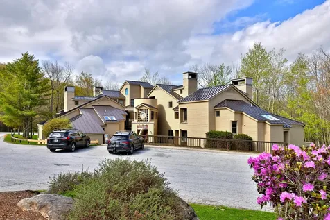 55 Fox Hollow Village Mendon VT 05701