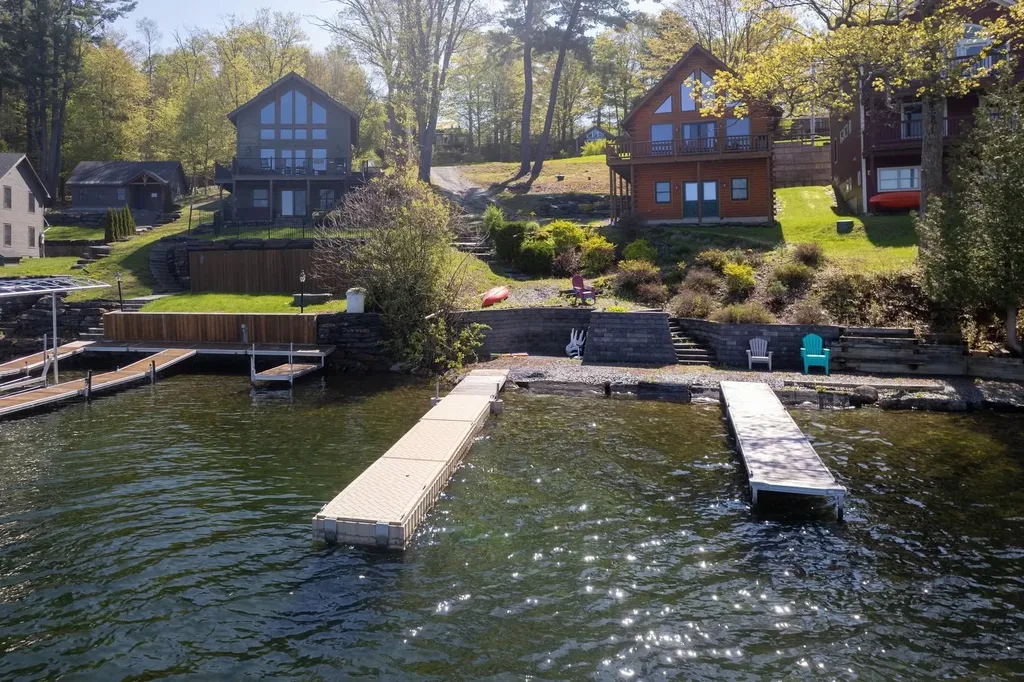 141 Hemmsted Circle Castleton VT 05732