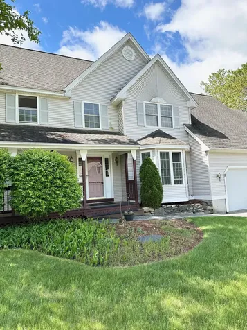8 Heathrow Court Nashua NH 03063