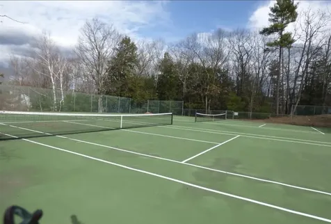 8 Heathrow Court Nashua NH 03063
