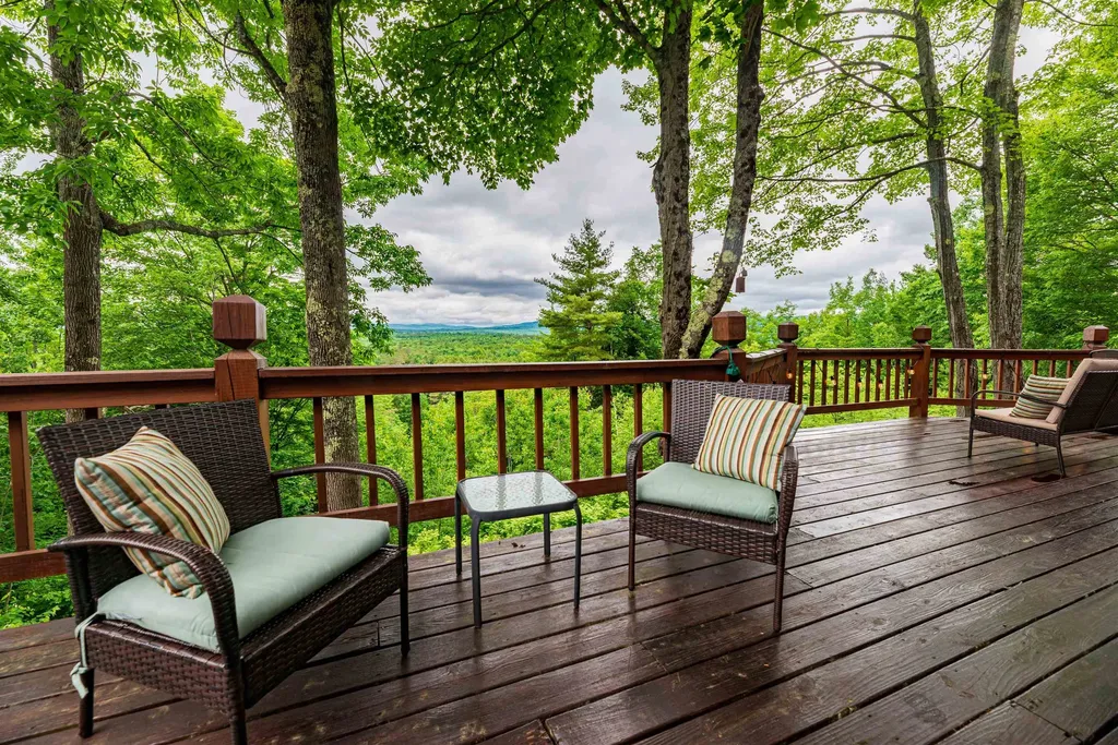 359 Chaves Road Londonderry VT 05148