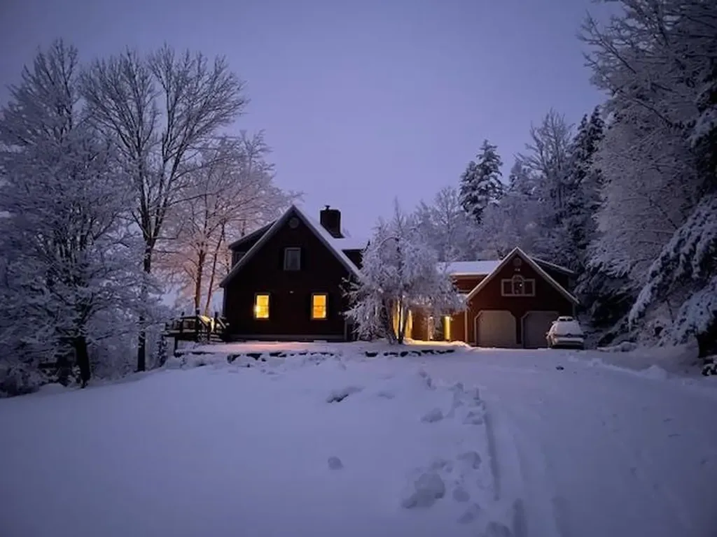 359 Chaves Road Londonderry VT 05148