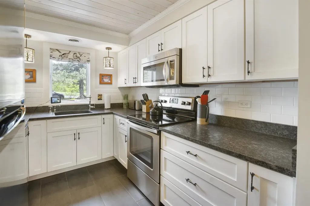 6049 Mountain Road Stowe VT 05672